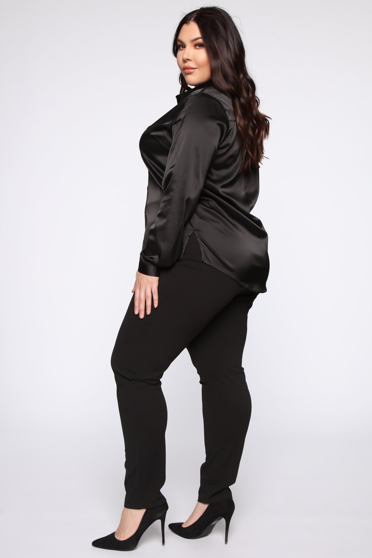 Smooth Talkin' Button Down Top - Black