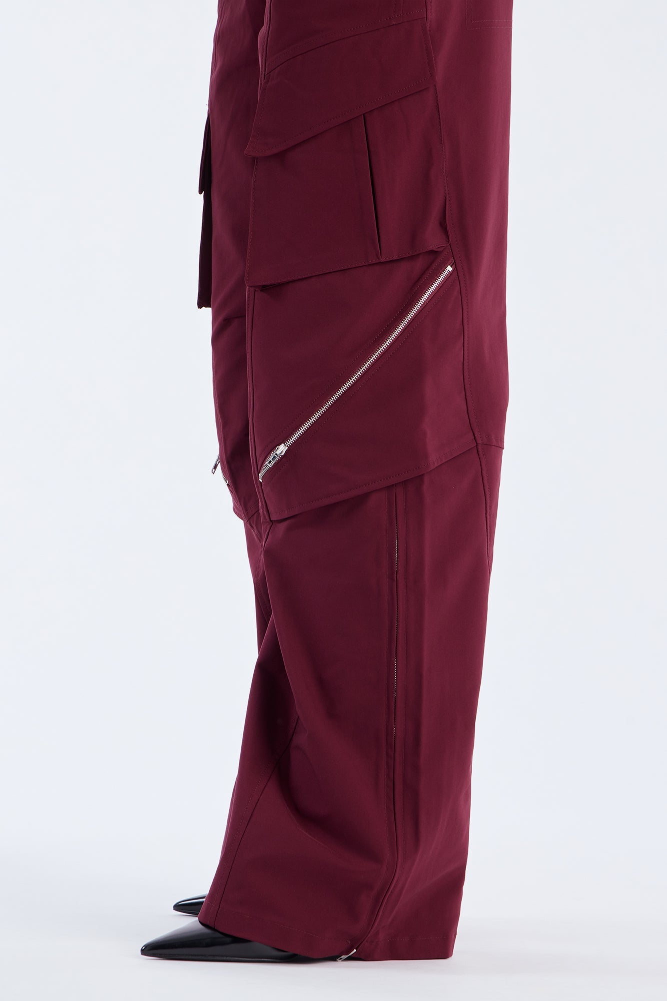 Don't Call Me Windbreaker Wide Leg Cargo Pant 33 - Plum