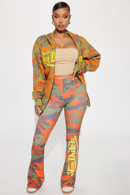 Von Dutch Embroidered Camo Flare Pant - Olive/combo